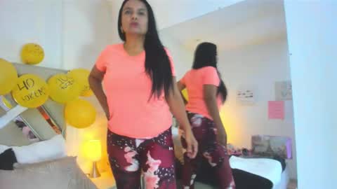 Snapshot of raquel_moore chatting on December 19, 2:24 pm Raquel Moore online show from December 19, 2:24 pm