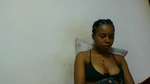Snapshot of rasoelysca chatting on December 14, 11:31 pm rasoelysca online show from December 14, 11:31 pm