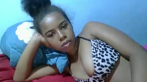 rasoelysca online show from March 22, 1:03 pm