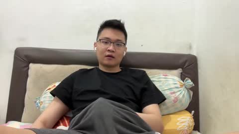 randomnaut online show from December 8, 6:17 pm