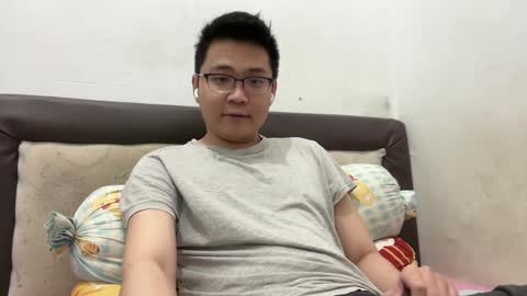 randomnaut online show from December 29, 7:00 pm