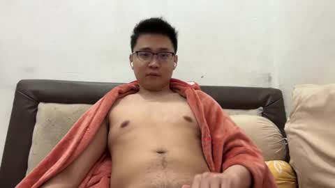 randomnaut online show from March 11, 7:25 pm