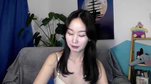 ratna_mm online show from January 3, 7:18 pm