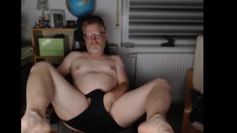 Snapshot of raunchyme chatting on September 27, 10:15 pm Raunchy me online show from September 27, 10:15 pm