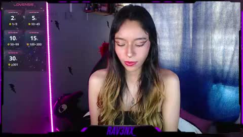   online show from December 7, 6:37 pm