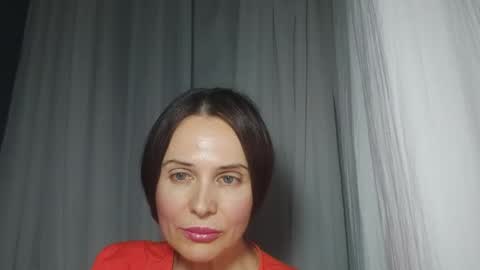 Emma online show from December 15, 7:07 pm