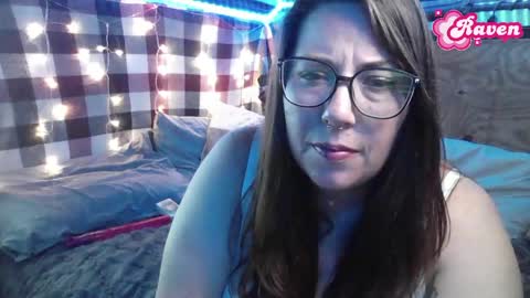 Snapshot of raven_8687 chatting on March 29, 4:34 am Raven online show from March 29, 4:34 am
