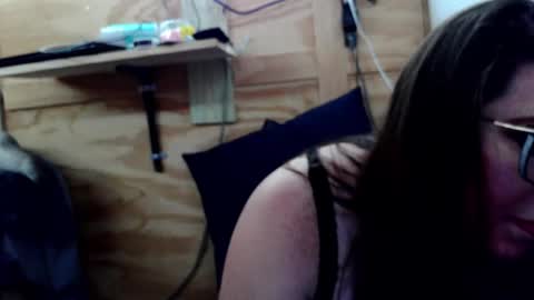 Snapshot of raven_8687 chatting on May 7, 2:11 pm Raven online show from May 7, 2:11 pm