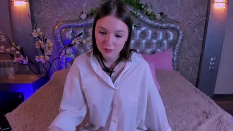 Snapshot of raven_crowe chatting on May 28, 4:04 pm Raven online show from May 28, 4:04 pm