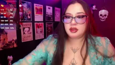 Snapshot of raven_darkk chatting on June 22, 7:44 pm Raven online show from June 22, 7:44 pm