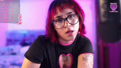 Snapshot of raven_gotic69 chatting on December 18, 1:37 am charlote rayen online show from December 18, 1:37 am