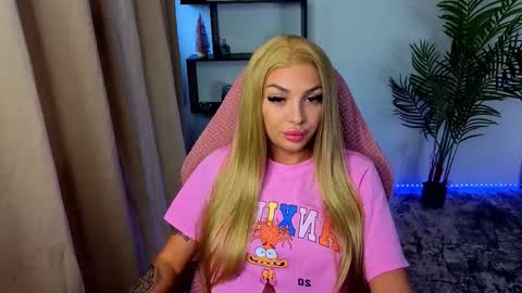 raven_inkk online show from January 8, 9:55 am