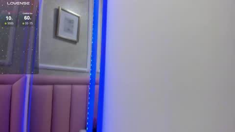 raven_loove online show from April 23, 6:10 pm