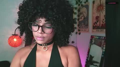 Snapshot of raven_luv chatting on September 14, 9:25 pm raven online show from September 14, 9:25 pm