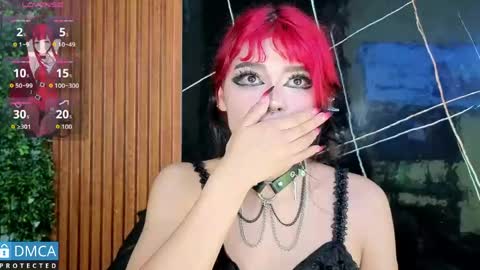 raven_rox_ online show from June 2, 7:05 pm