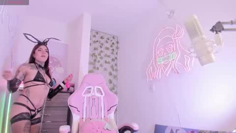 .  online show from October 24, 4:03 pm