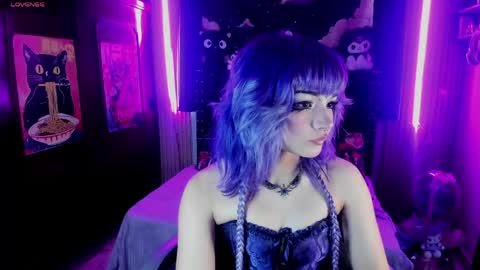Snapshot of ravencollen chatting on May 12, 7:55 pm ravencollen online show from May 12, 7:55 pm