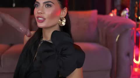 Snapshot of ravennadarcy chatting on June 30, 7:37 pm Lav online show from June 30, 7:37 pm