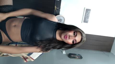 Snapshot of ravennax chatting on February 24, 8:14 pm ravennaxx online show from February 24, 8:14 pm