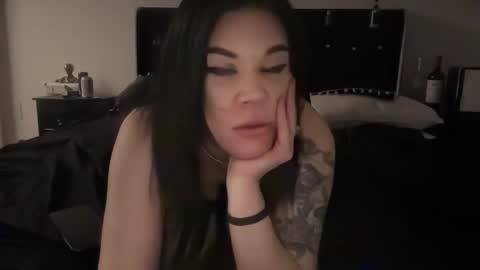 Raven Ray online show from February 15, 8:35 am