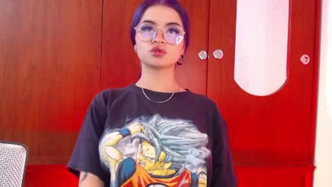 raventh_ online show from April 27, 12:25 pm