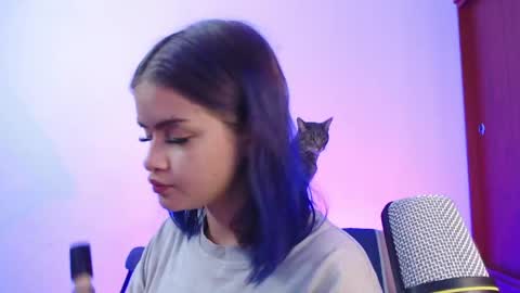 Snapshot of raventh_ chatting on May 26, 3:57 am raventh_ online show from May 26, 3:57 am
