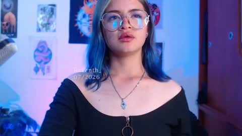 Snapshot of raventh_ chatting on July 23, 4:10 am raventh_ online show from July 23, 4:10 am
