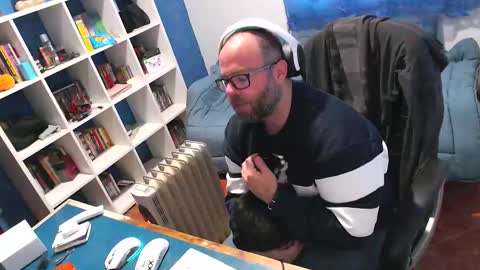 ravingr3d3 online show from January 13, 11:26 am