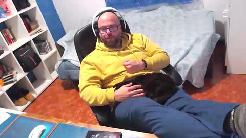 ravingr3d3 online show from March 8, 12:41 am