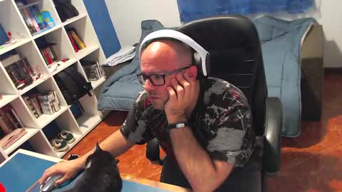 ravingr3d3 online show from April 30, 11:09 pm