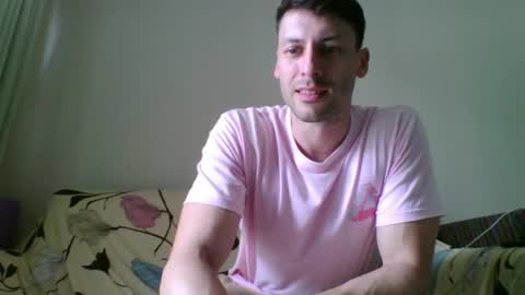 Snapshot of rawdr3 chatting on June 29, 5:35 am rawdr3 online show from June 29, 5:35 am