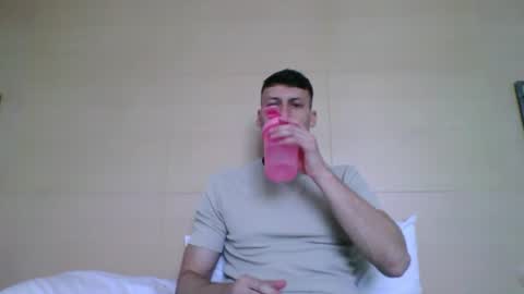 Snapshot of rawdr3 chatting on July 18, 5:44 am rawdr3 online show from July 18, 5:44 am