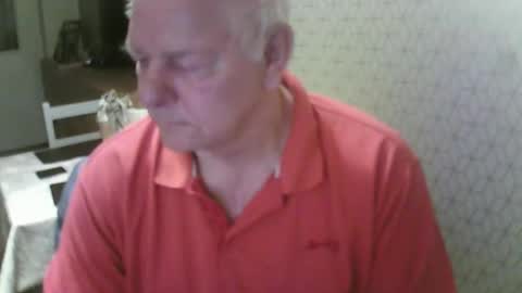 Snapshot of ray47 chatting on September 18, 10:34 pm ray47 online show from September 18, 10:34 pm