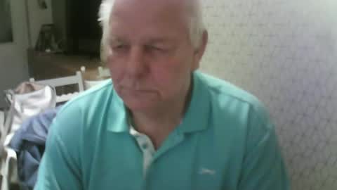 Snapshot of ray47 chatting on September 23, 10:13 pm ray47 online show from September 23, 10:13 pm