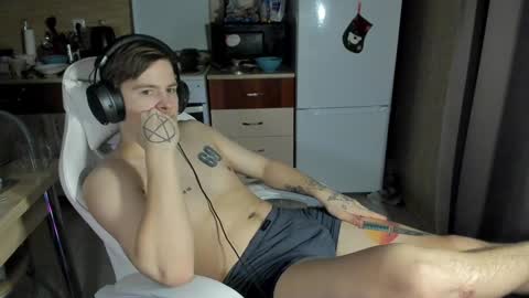 Snapshot of ray_hill chatting on January 21, 5:20 pm Ray online show from January 21, 5:20 pm