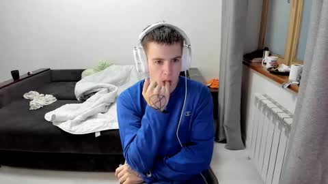 Snapshot of ray_hill chatting on March 27, 7:35 pm Ray online show from March 27, 7:35 pm