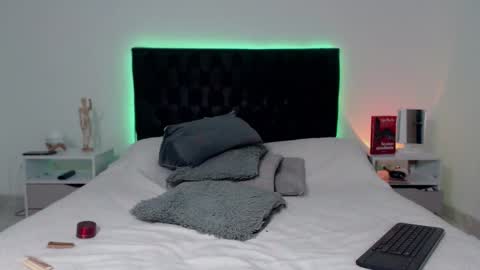 Ray online show from December 23, 2:09 am