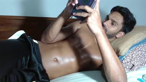 eyan online show from January 7, 2:30 pm