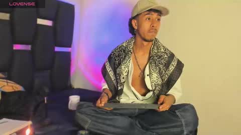 Rayn online show from February 10, 7:23 am