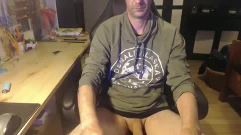 Snapshot of raymann8 chatting on September 25, 7:50 pm Ray online show from September 25, 7:50 pm