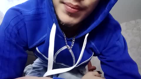 Snapshot of raymartino chatting on February 15, 8:22 pm RayMartino online show from February 15, 8:22 pm