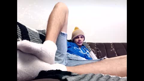 Snapshot of raymartino chatting on December 16, 8:36 pm RayMartino online show from December 16, 8:36 pm