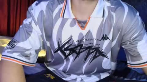 Snapshot of raymartino chatting on February 3, 11:32 pm RayMartino online show from February 3, 11:32 pm