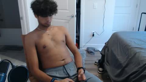 raymondg8596 online show from October 2, 6:48 pm