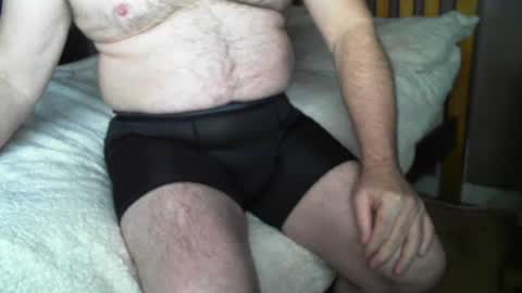 Snapshot of raymondo1964 chatting on January 26, 10:35 pm raymondo1964 online show from January 26, 10:35 pm