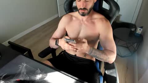 raysexparty online show from April 28, 6:51 am