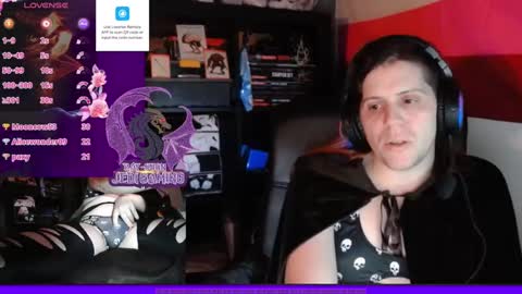 Snapshot of raysuon chatting on January 5, 10:32 am Rae-Suon online show from January 5, 10:32 am