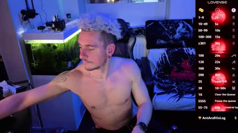 Rayzel online show from February 26, 9:47 pm