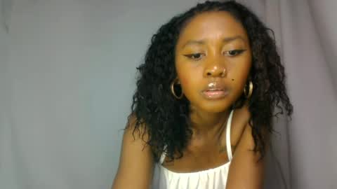 razafindrasoa online show from June 29, 10:26 am
