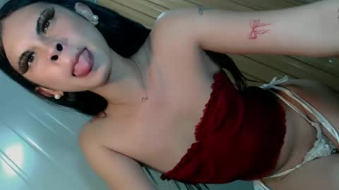 Snapshot of raze_fuckzx chatting on July 9, 8:29 am cindy online show from July 9, 8:29 am